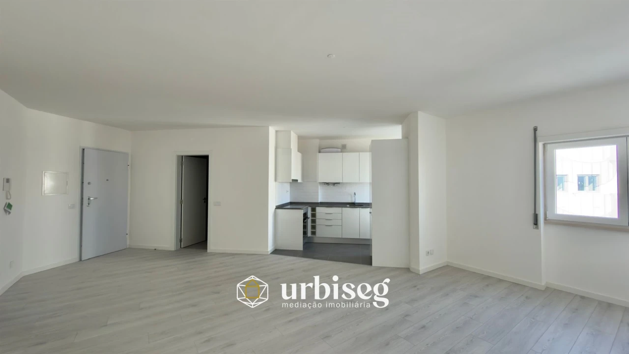 Apartamento T1 para Venda em Buarcos Foto 11