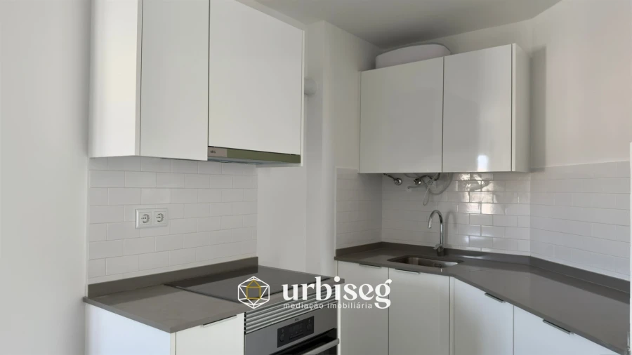 Apartamento T1 para Venda em Buarcos Foto 11