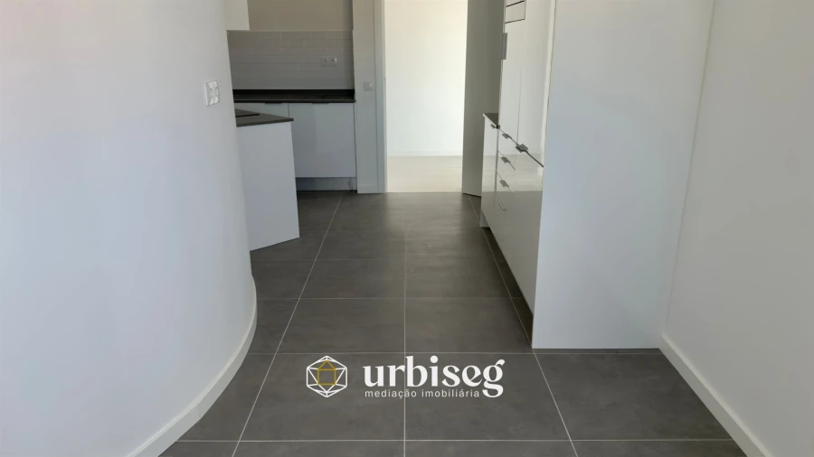 Apartamento T1 para Venda em Buarcos Foto 13