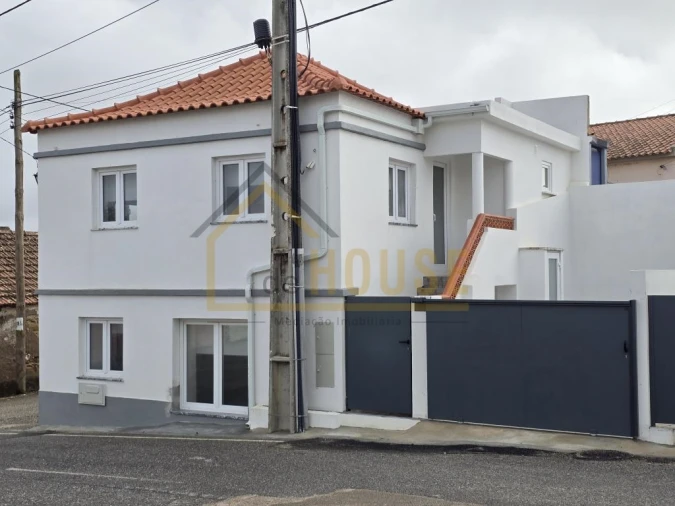 Moradia T3 para Venda em Miragaia e Marteleira Foto 19