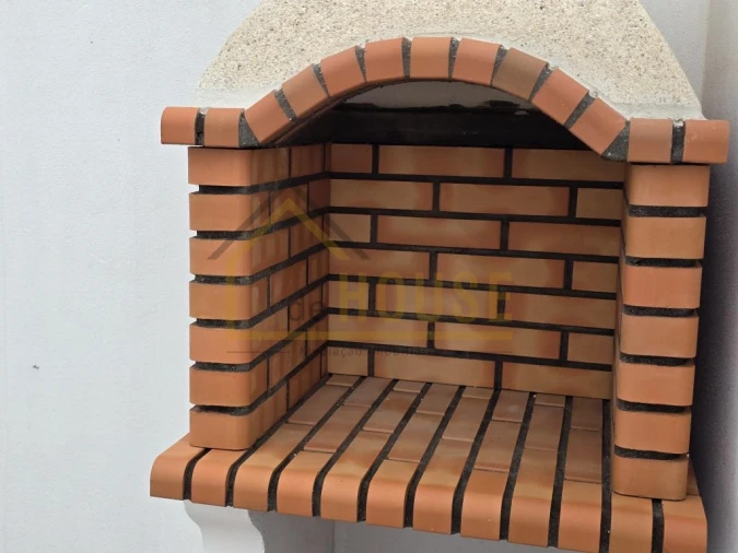 Moradia T3 para Venda em Miragaia e Marteleira Foto 17