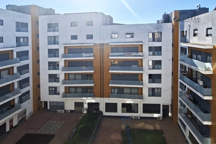 Apartamento T4 para Venda em Paredes Foto 29