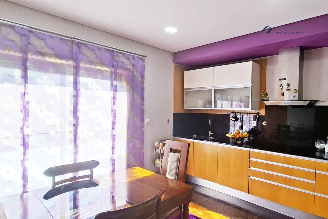 Apartamento T4 para Venda em Paredes Foto 11