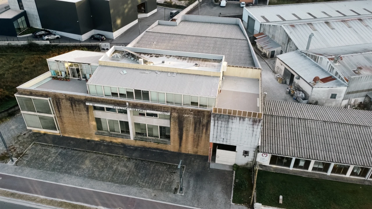 Armazém para Venda em Freamunde Foto 1