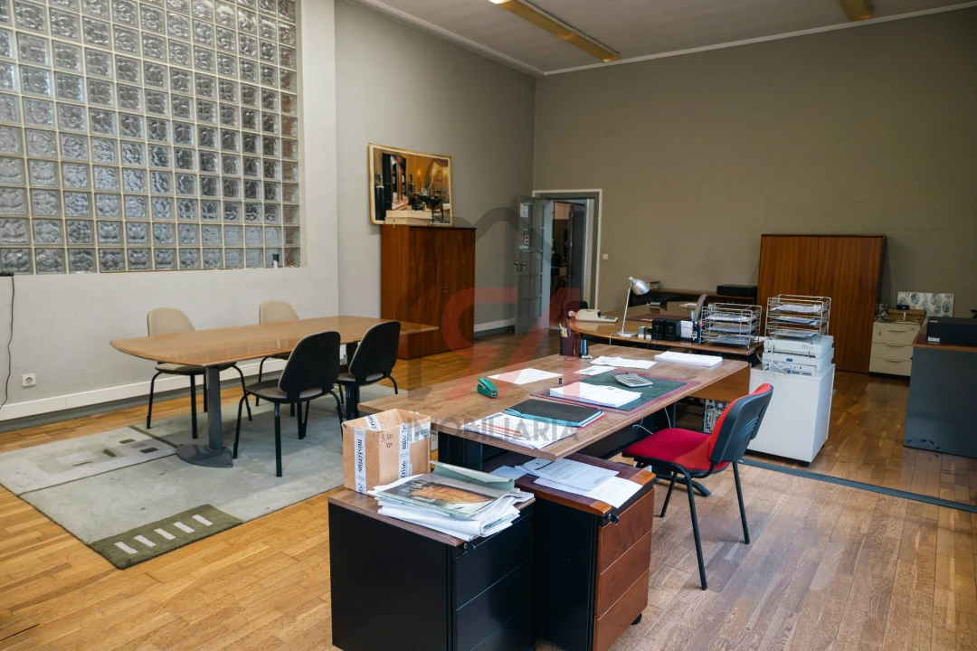 Armazém para Venda em Freamunde Foto 47