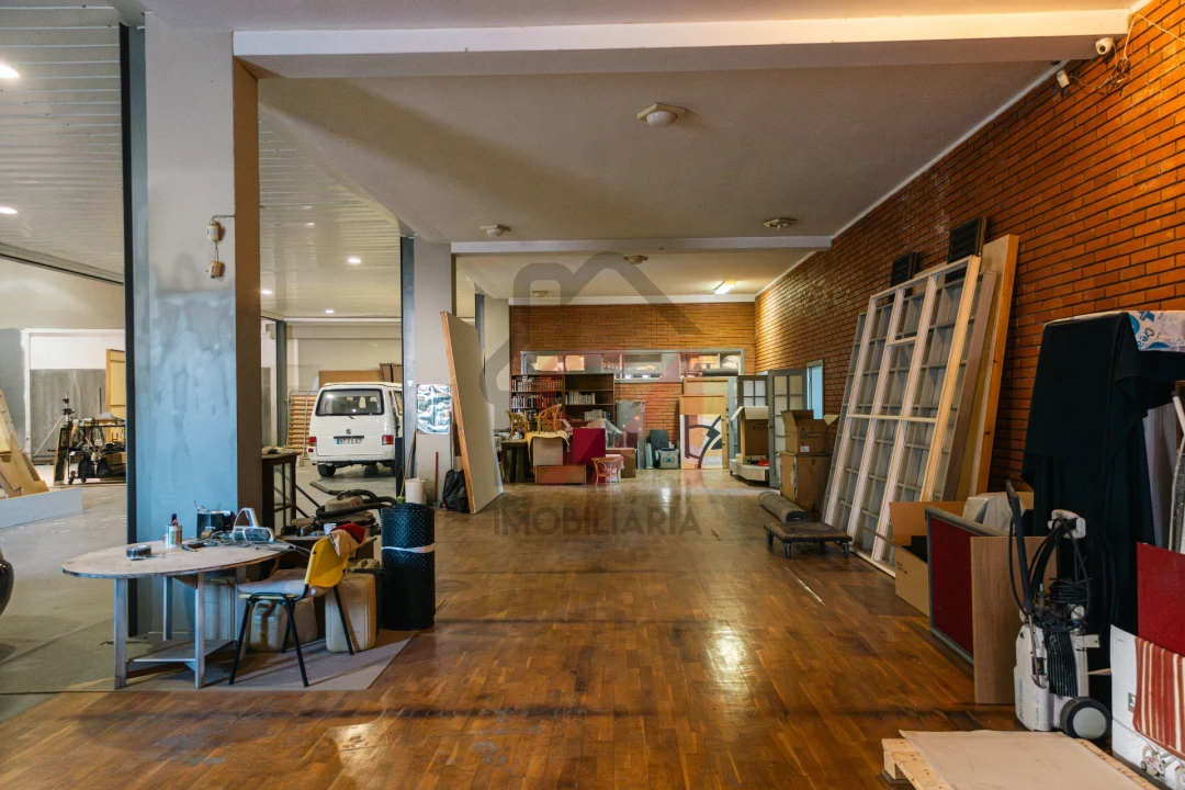 Armazém para Venda em Freamunde Foto 42