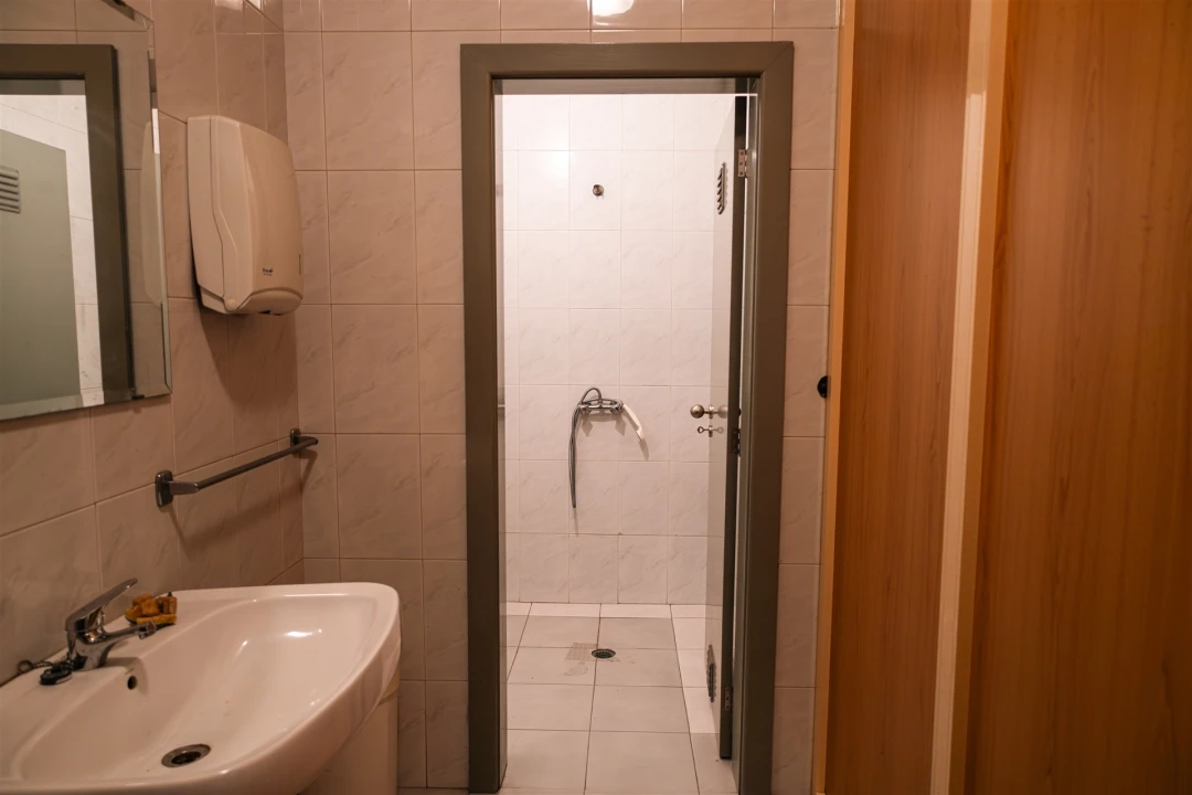 Armazém para Venda em Freamunde Foto 25