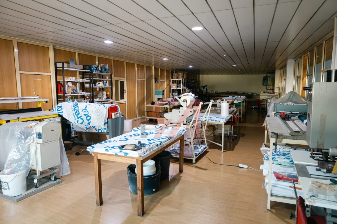 Armazém para Venda em Freamunde Foto 24