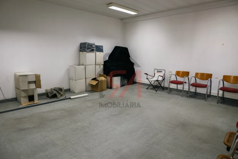 Armazém para Venda em Freamunde Foto 10