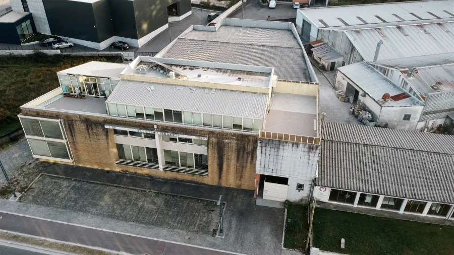 Armazém para Venda em Freamunde Foto 1