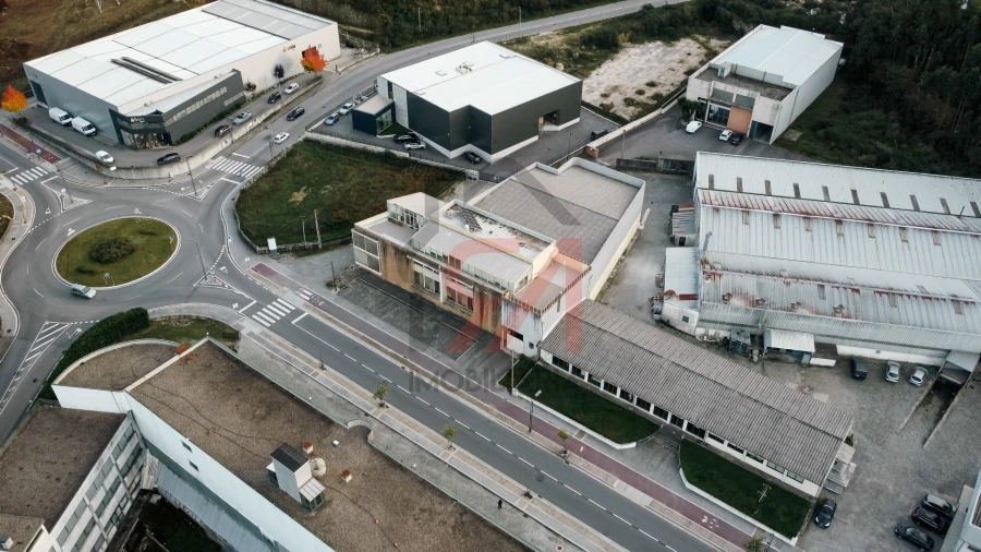 Armazém para Venda em Freamunde Foto 59