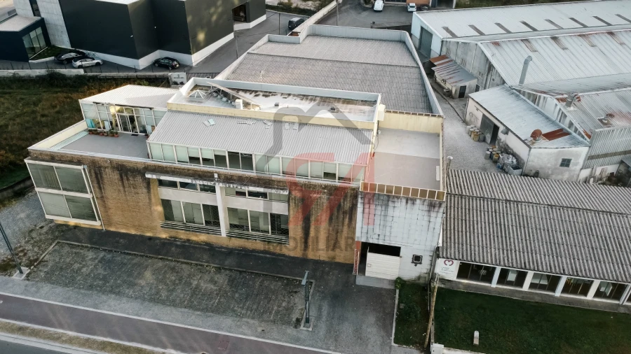 Armazém para Venda em Freamunde