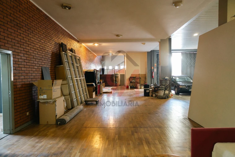 Armazém para Venda em Freamunde Foto 44