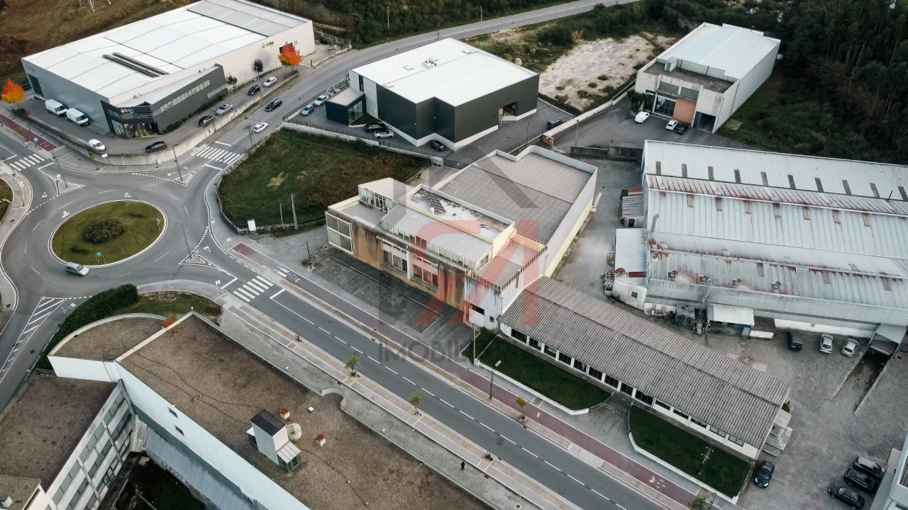 Armazém para Venda em Freamunde Foto 59