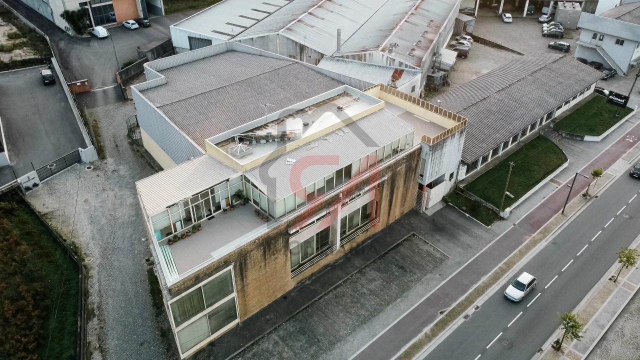 Armazém para Venda em Freamunde Foto 58