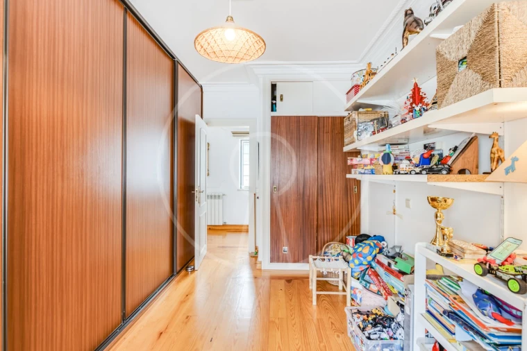 Moradia T4 para Venda em Sesimbra (Castelo) Foto 17