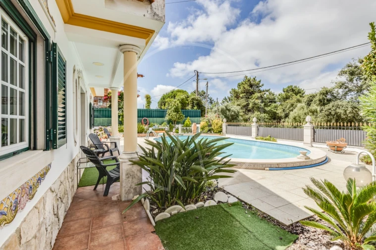 Moradia T4 para Venda em Sesimbra (Castelo) Foto 4