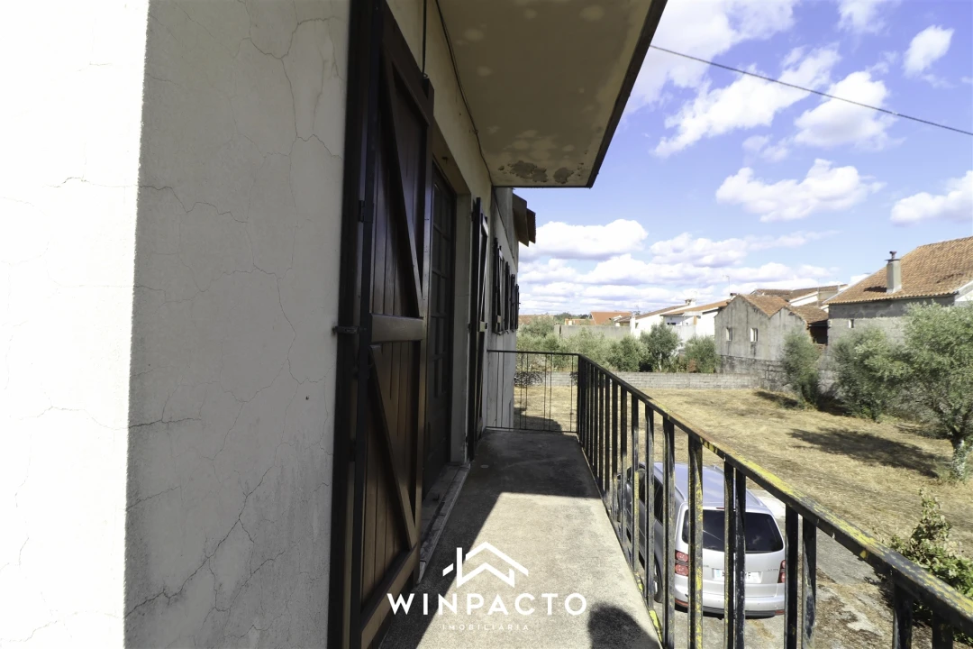 Moradia T3 para Venda em Lapa do Lobo Foto 60