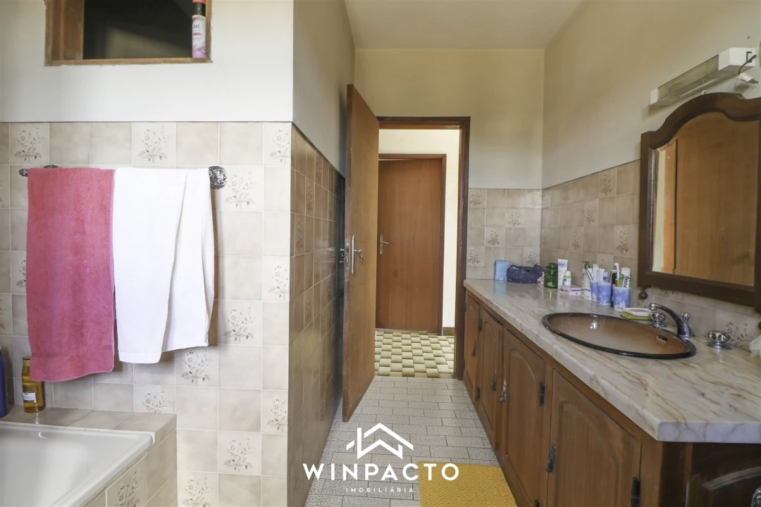 Moradia T3 para Venda em Lapa do Lobo Foto 33