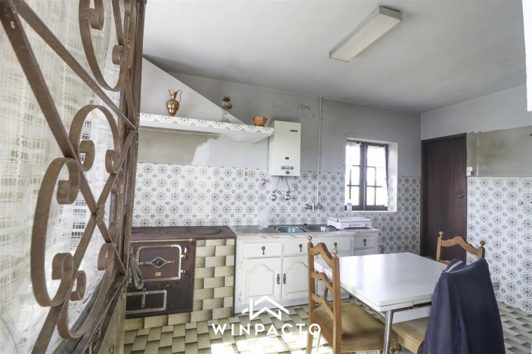 Moradia T3 para Venda em Lapa do Lobo Foto 23