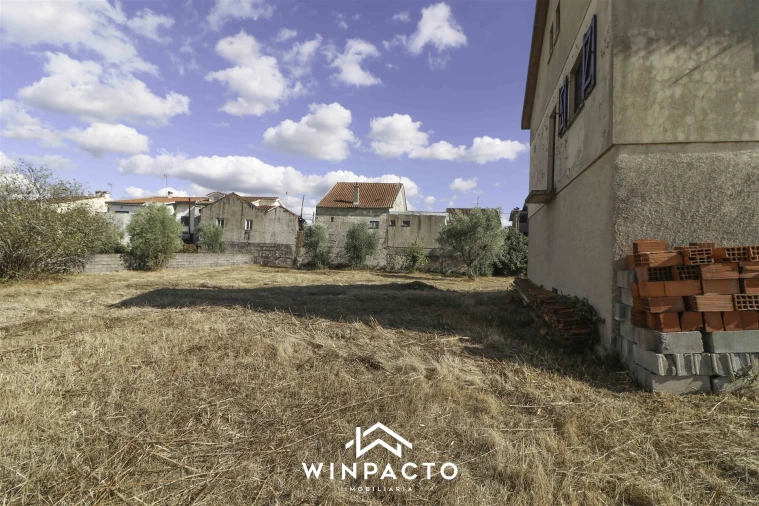 Moradia T3 para Venda em Lapa do Lobo Foto 8