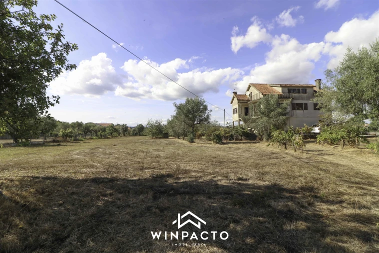 Moradia T3 para Venda em Lapa do Lobo Foto 15