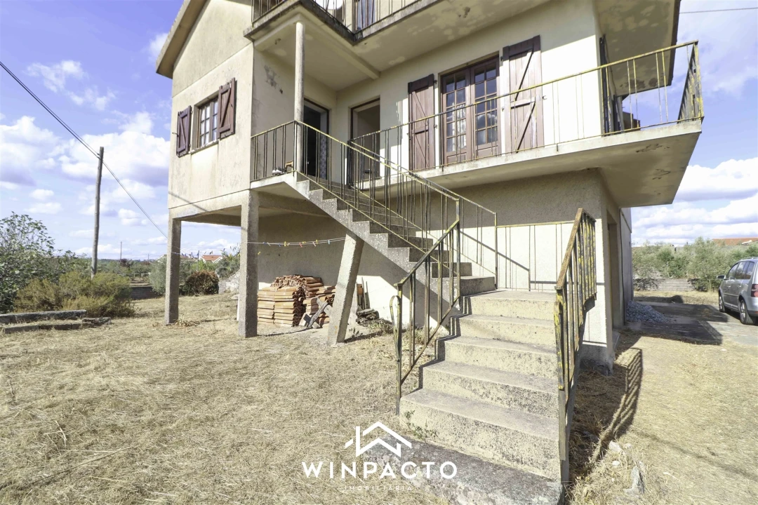 Moradia T3 para Venda em Lapa do Lobo Foto 61