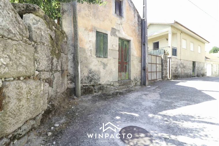 Moradia T3 para Venda em Lapa do Lobo Foto 28