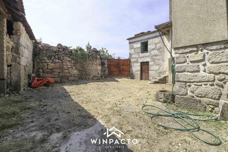 Moradia T3 para Venda em Lapa do Lobo Foto 21