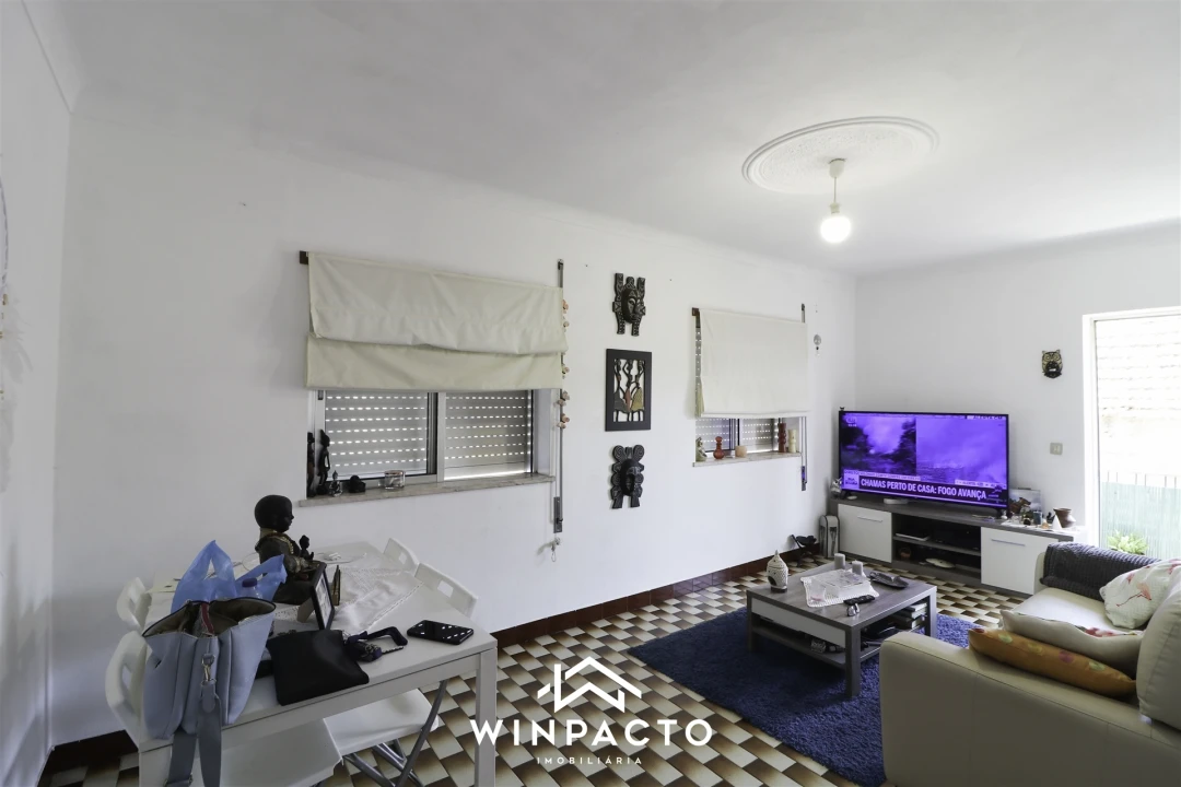 Moradia T3 para Venda em Lapa do Lobo Foto 6