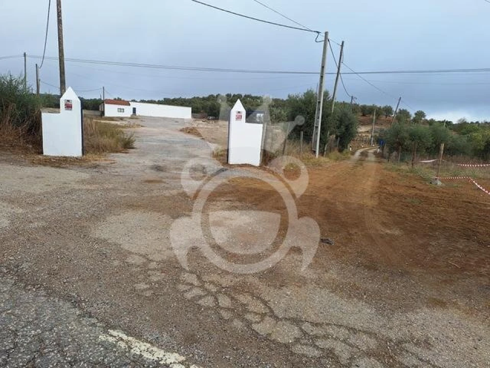 Armazém para Arrendamento em Portel Foto 1