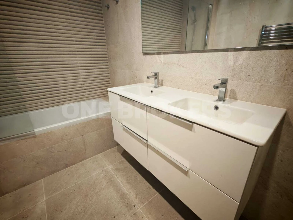 Apartamento T4 para Venda em Algueirão-Mem Martins Foto 6