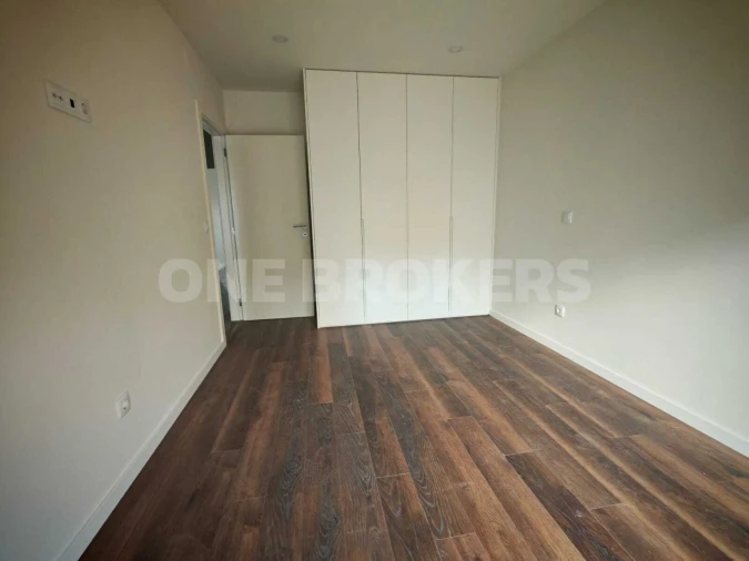 Apartamento T4 para Venda em Algueirão-Mem Martins Foto 4