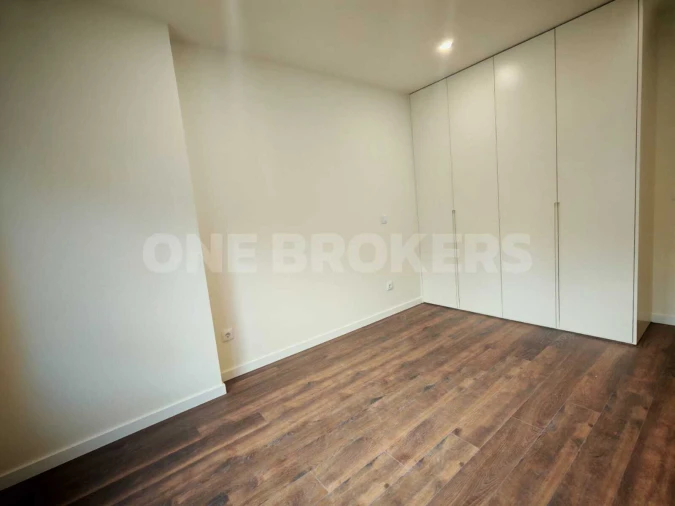 Apartamento T4 para Venda em Algueirão-Mem Martins Foto 9