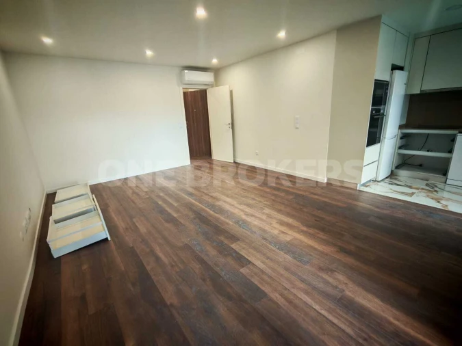 Apartamento T4 para Venda em Algueirão-Mem Martins Foto 14