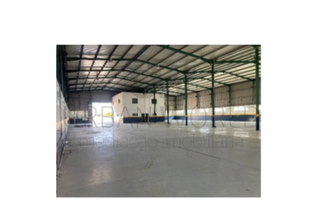 Armazém para Venda em Malagueira e Horta das Figueiras Foto 2