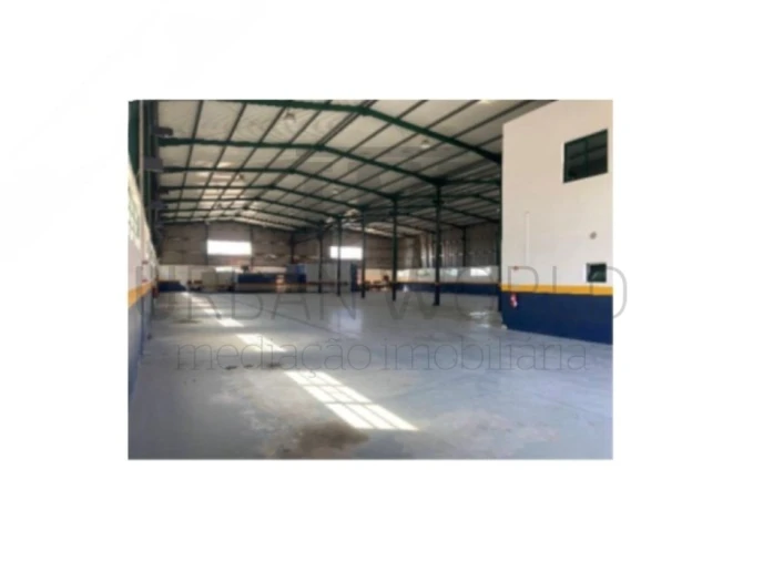 Armazém para Venda em Malagueira e Horta das Figueiras Foto 4
