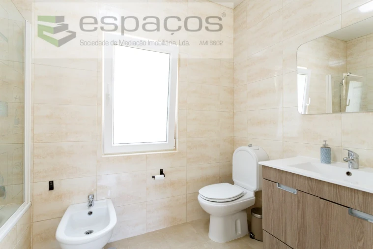 Moradia T3 para Venda em Santa Iria de Azoia, São João da Talha e Bobadela Foto 18