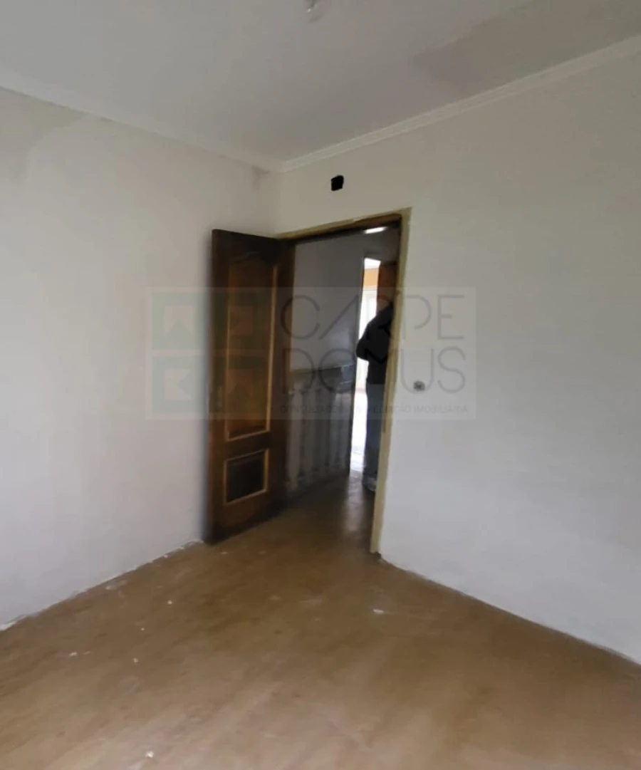 Apartamento T2 para Venda em Benfica Foto 9