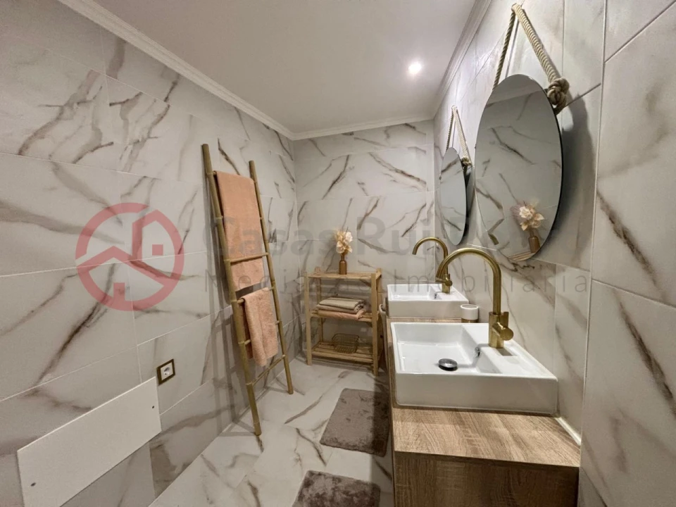 Apartamento T3 para Venda em Quelfes Foto 19