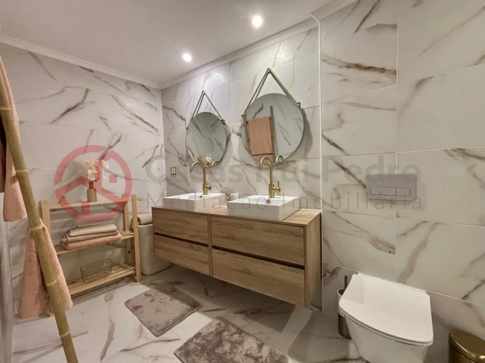 Apartamento T3 para Venda em Quelfes Foto 20