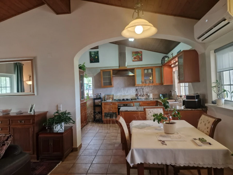 Moradia T2 para Venda em Santa Catarina da Fonte do Bispo Foto 3