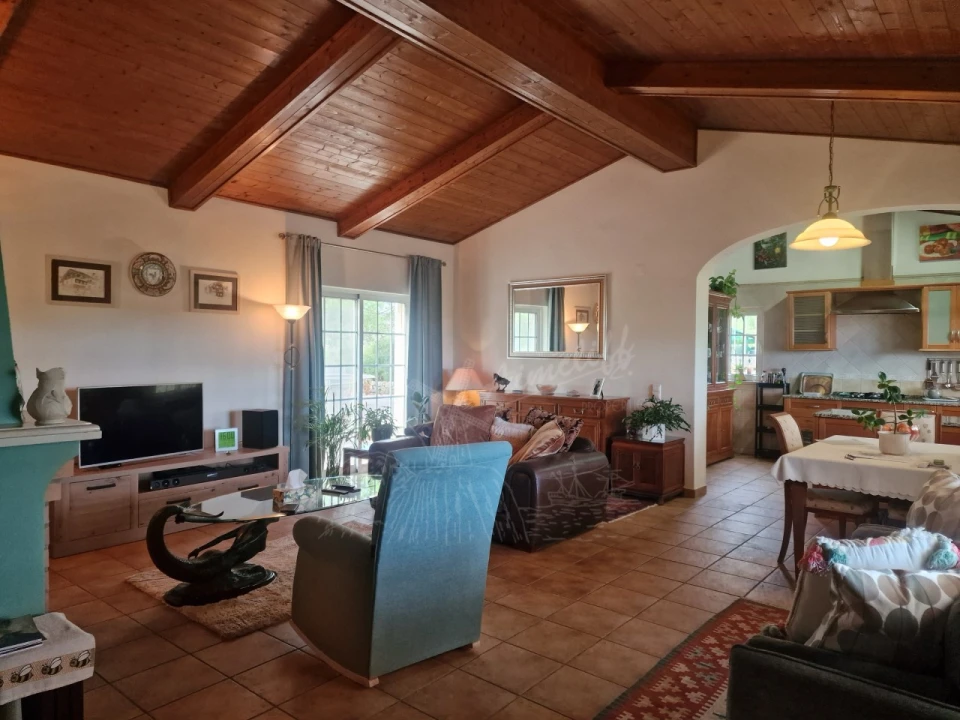 Moradia T2 para Venda em Santa Catarina da Fonte do Bispo Foto 6