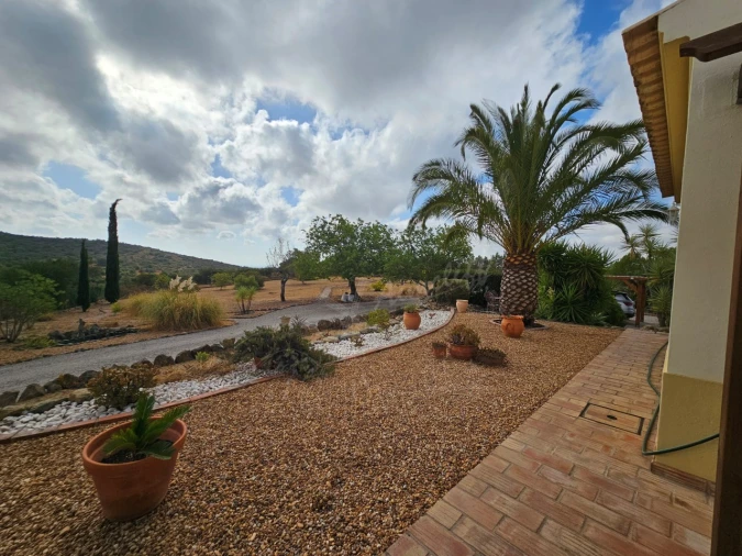 Moradia T2 para Venda em Santa Catarina da Fonte do Bispo Foto 23