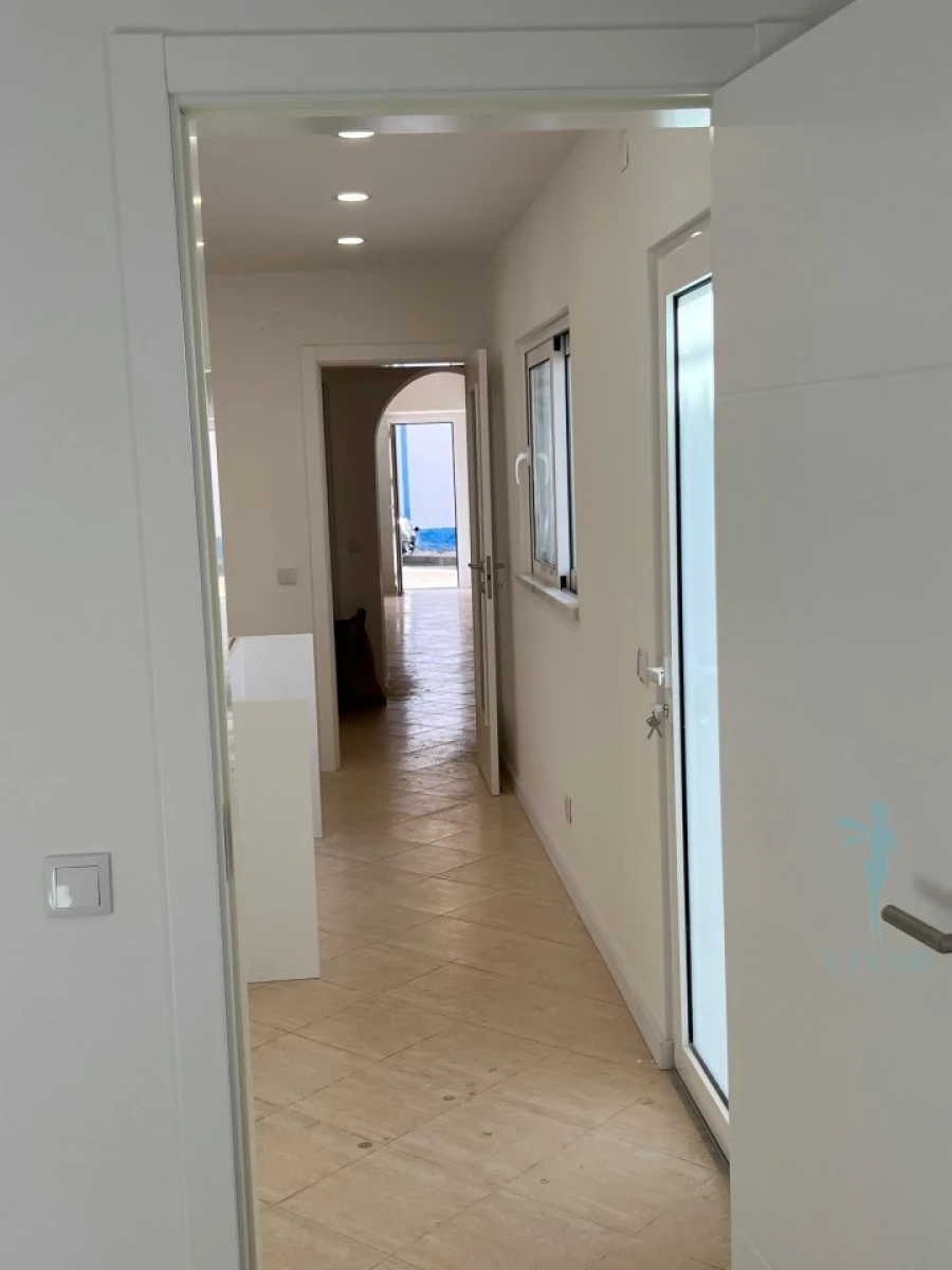 Moradia T3 para Venda em Estômbar e Parchal Foto 5