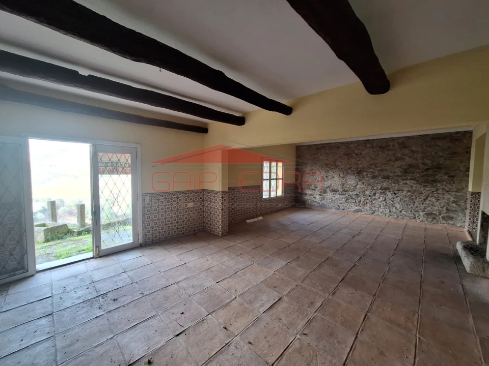 Moradia T4 para Venda em Cumieira Foto 19