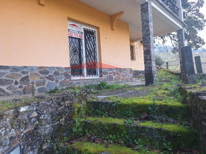 Moradia T4 para Venda em Cumieira Foto 38