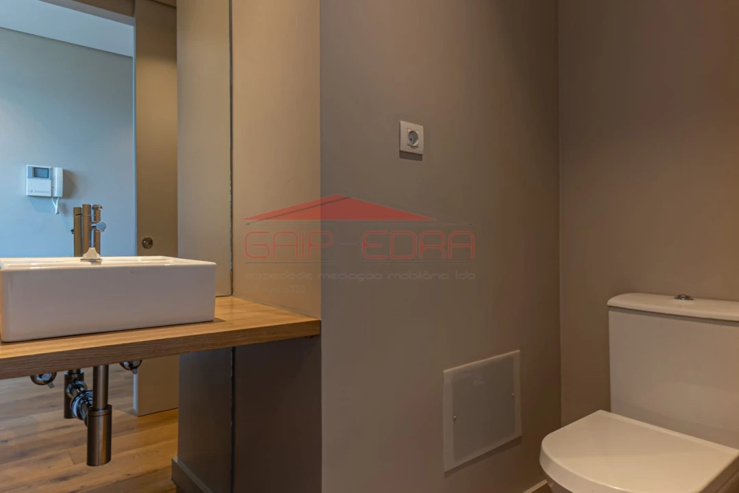 Apartamento T1 para Venda em Mafamude e Vilar do Paraíso Foto 9