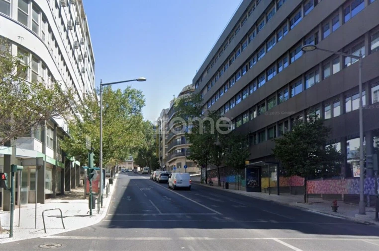 Apartamento T1 para Venda em Santo António Foto 18