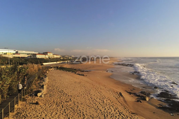 Moradia T4 para Venda em Gulpilhares e Valadares Foto 27